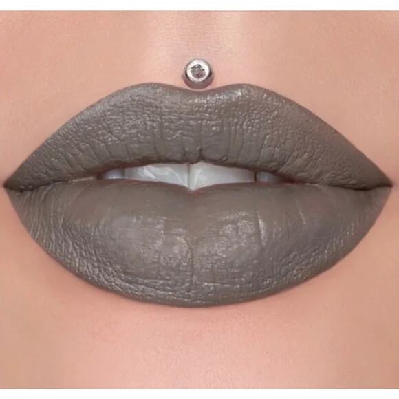 Jeffree Star Velvet Trap Grave Digger Gray Grey Matte Lipstick New In Box - Picture 2 of 7